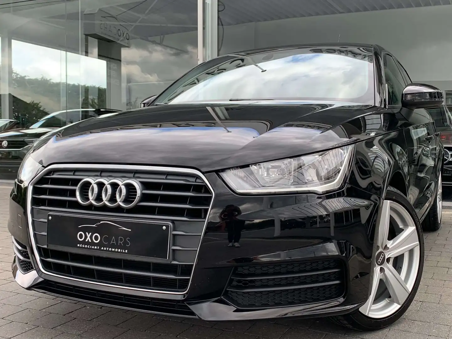Audi A1 1.0 TFSI Ultra / Sportback / Airco / GARANTIE / Schwarz - 1