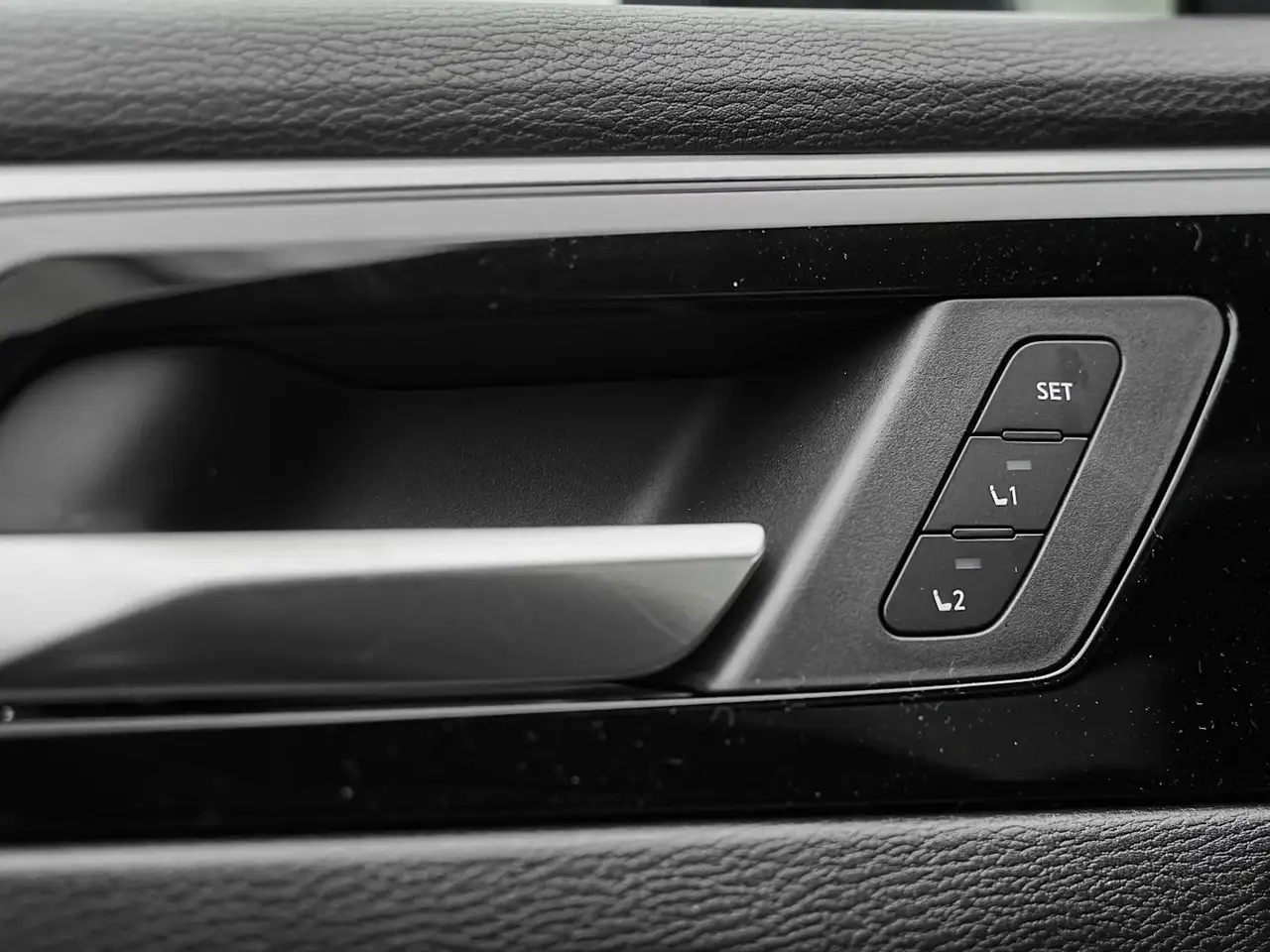 Mitsubishi Outlander снимка Mitsubishi Outlander