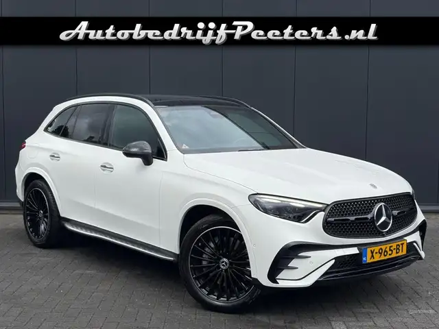 Mercedes-Benz GLC 200 AMG Night Pano ACC Camera Digital Light Me