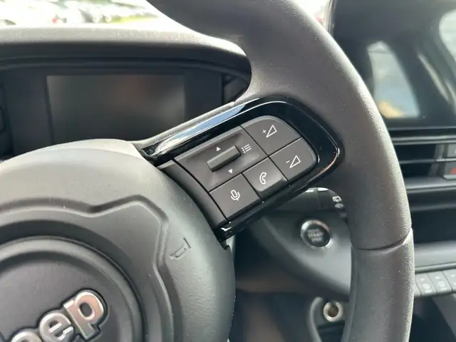 Jeep Avenger view 15