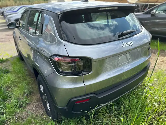Jeep Avenger view 6