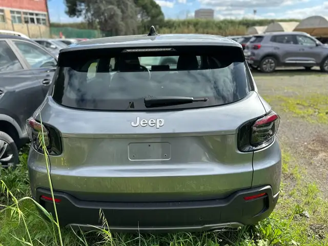 Jeep Avenger view 5