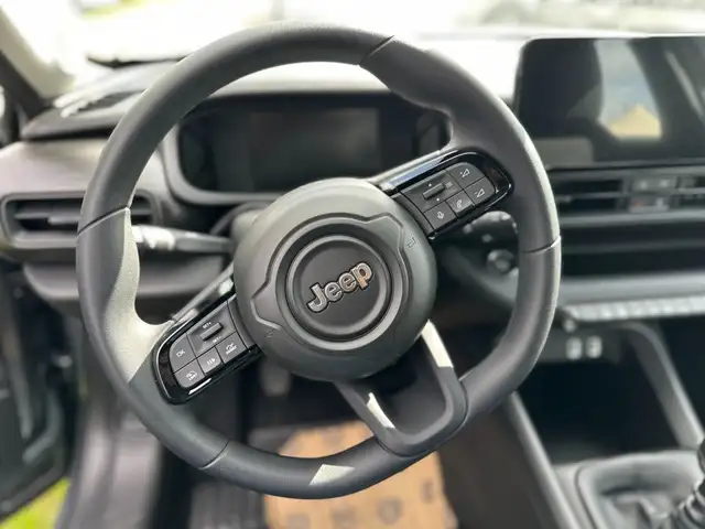 Jeep Avenger view 13
