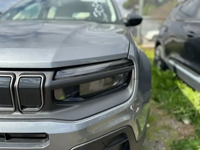 Jeep Avenger view 10