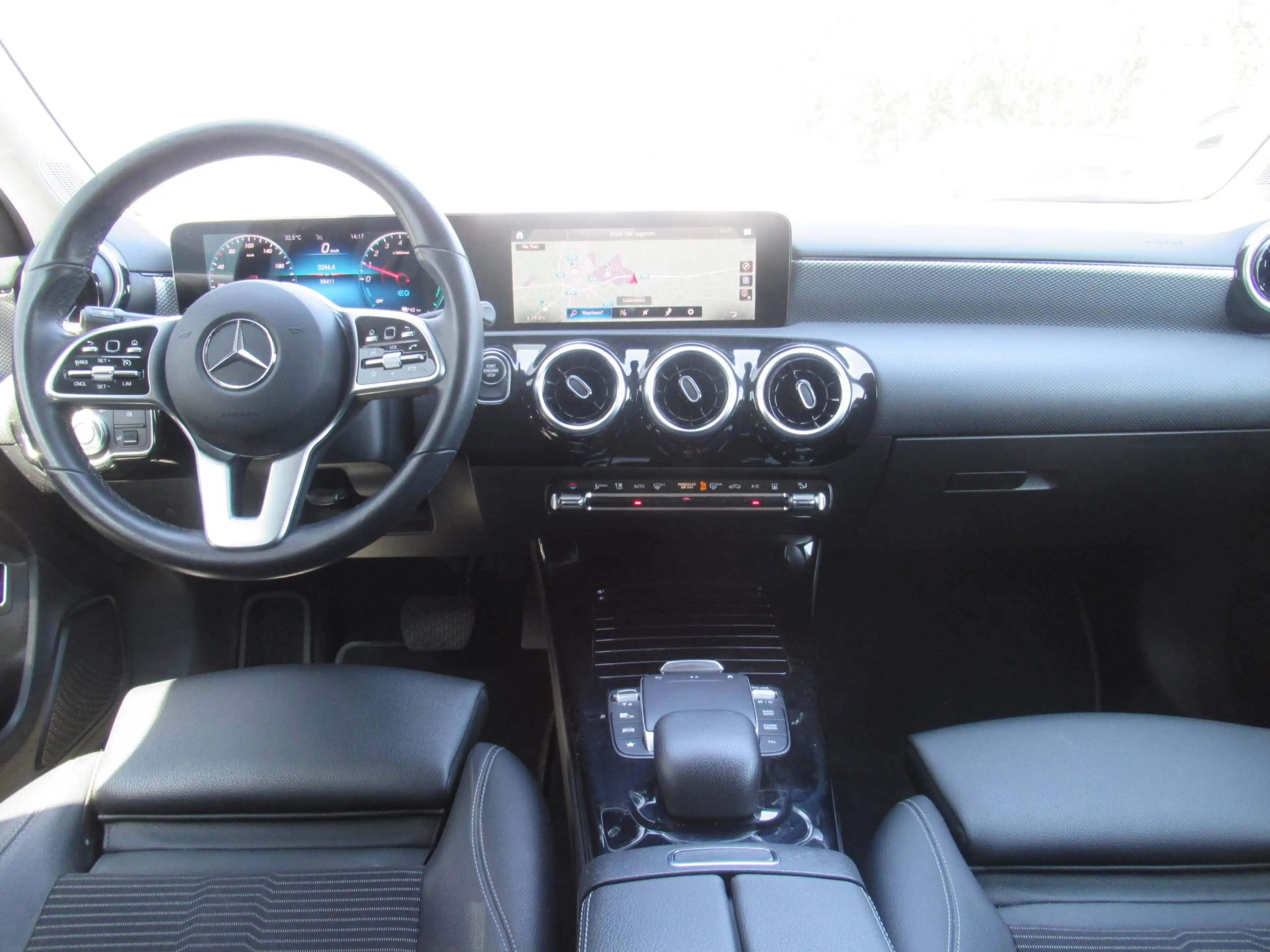 Mercedes-Benz A 250 e /€15.500 netto / 1/2 leder / Navi / Wide / Carplay / ... — photo 15