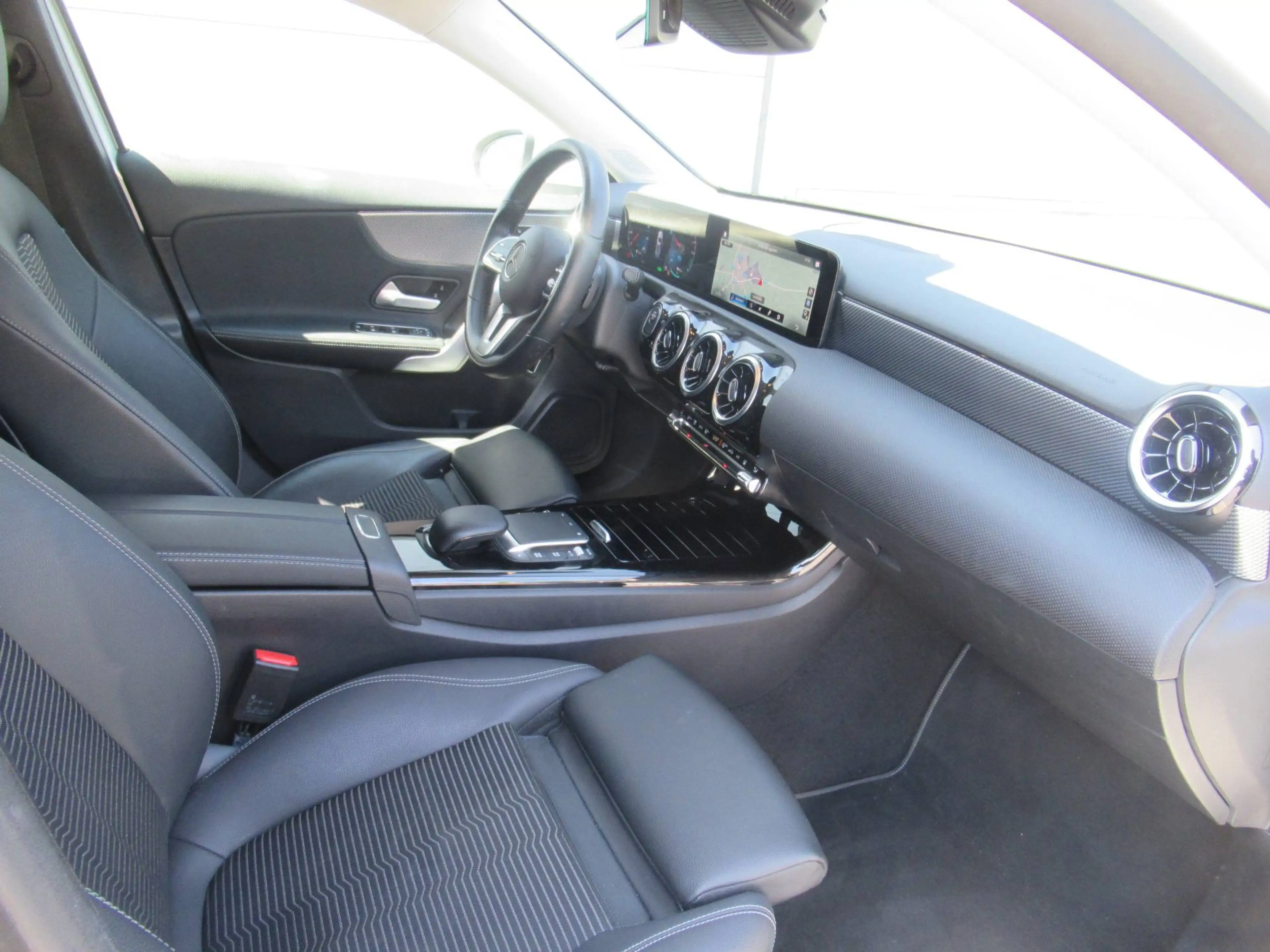 Mercedes-Benz A 250 e /€15.500 netto / 1/2 leder / Navi / Wide / Carplay / ... — photo 8