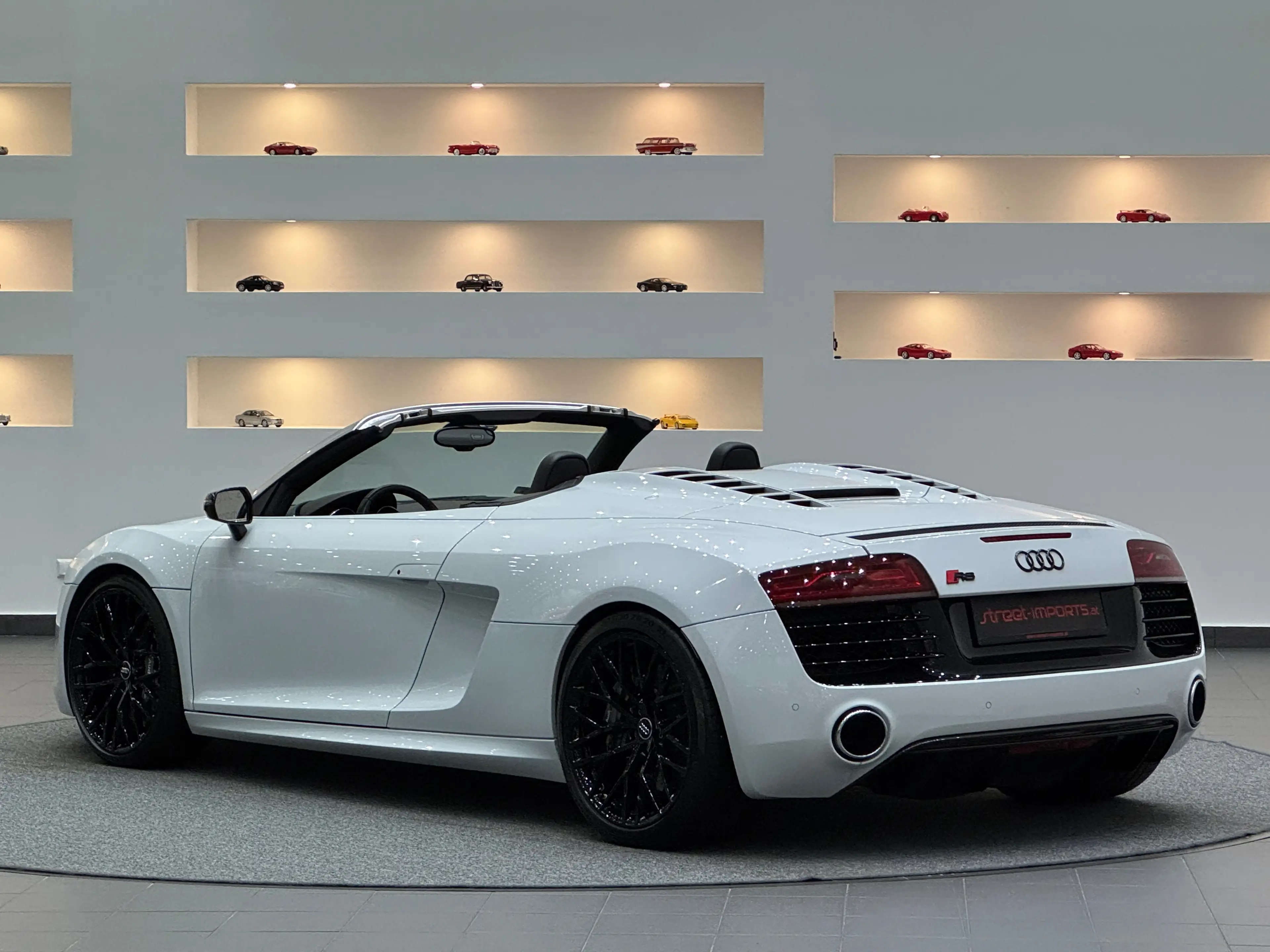 Audi R8 5.2 FSI quattro — photo 3