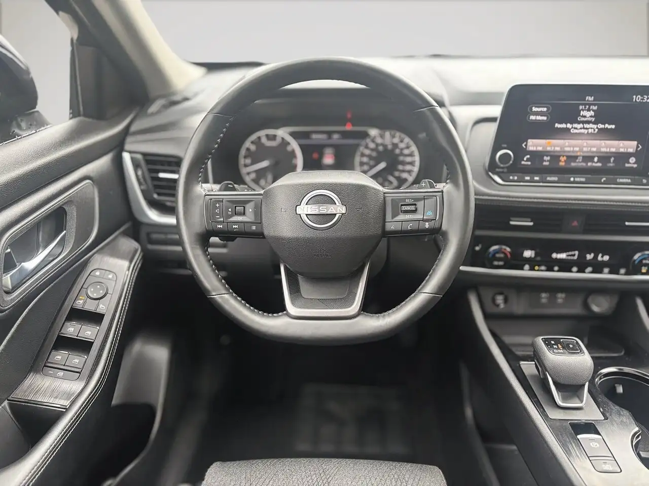Nissan Rogue photo Nissan Rogue