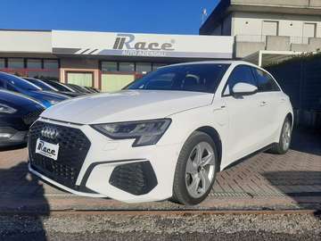 40 S-Line Hybrid VARI COLORI E ALLESTIMENTI