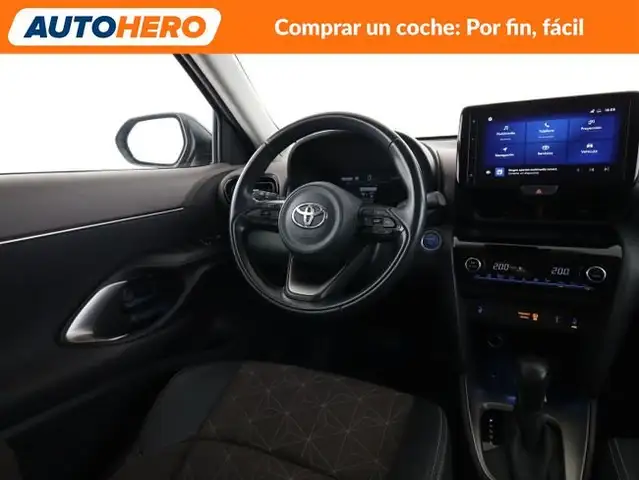 Toyota Yaris Cross view 14