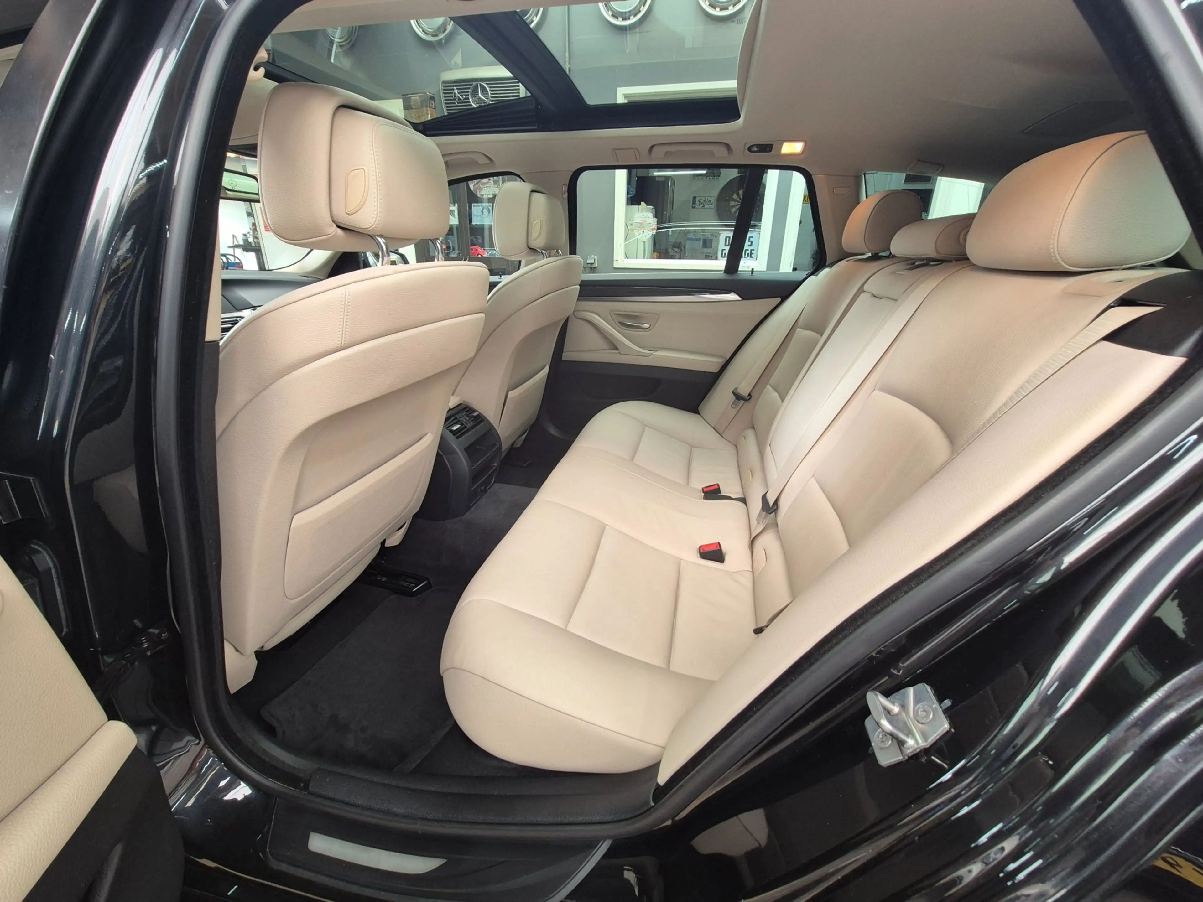 BMW 523 5-serie Touring 523i High Executive *151000KM* — photo 10