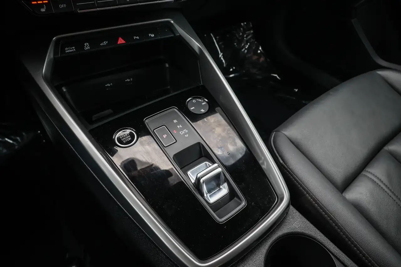 Audi A3 AUTOMAAT*ZETELVERWARMING*ACHTERUITRIJCAMERA*NAVIGATIE*LEDER*APPLE-CARPLAY*, миниатюра 14
