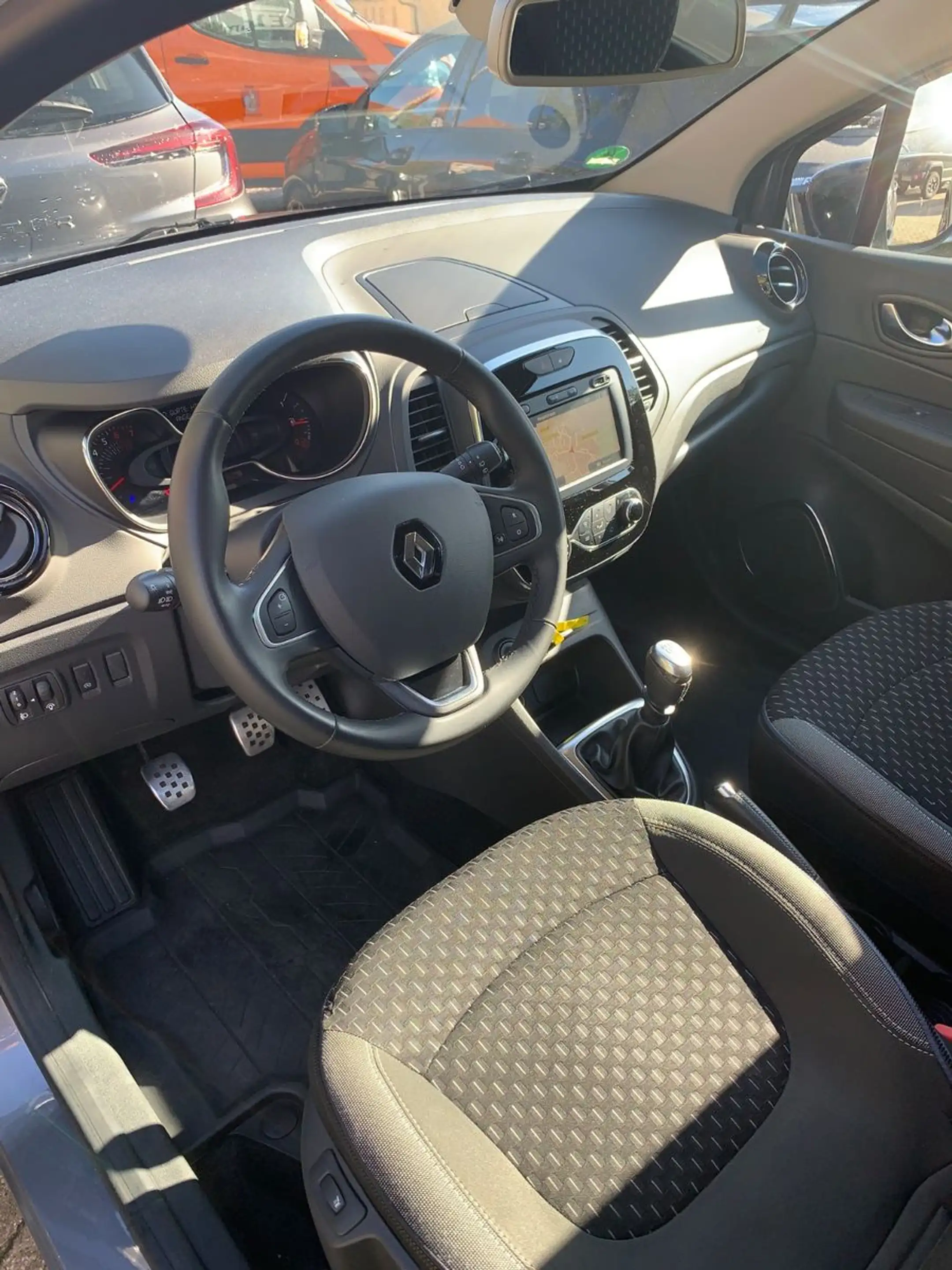 Renault Captur Collection — photo 5