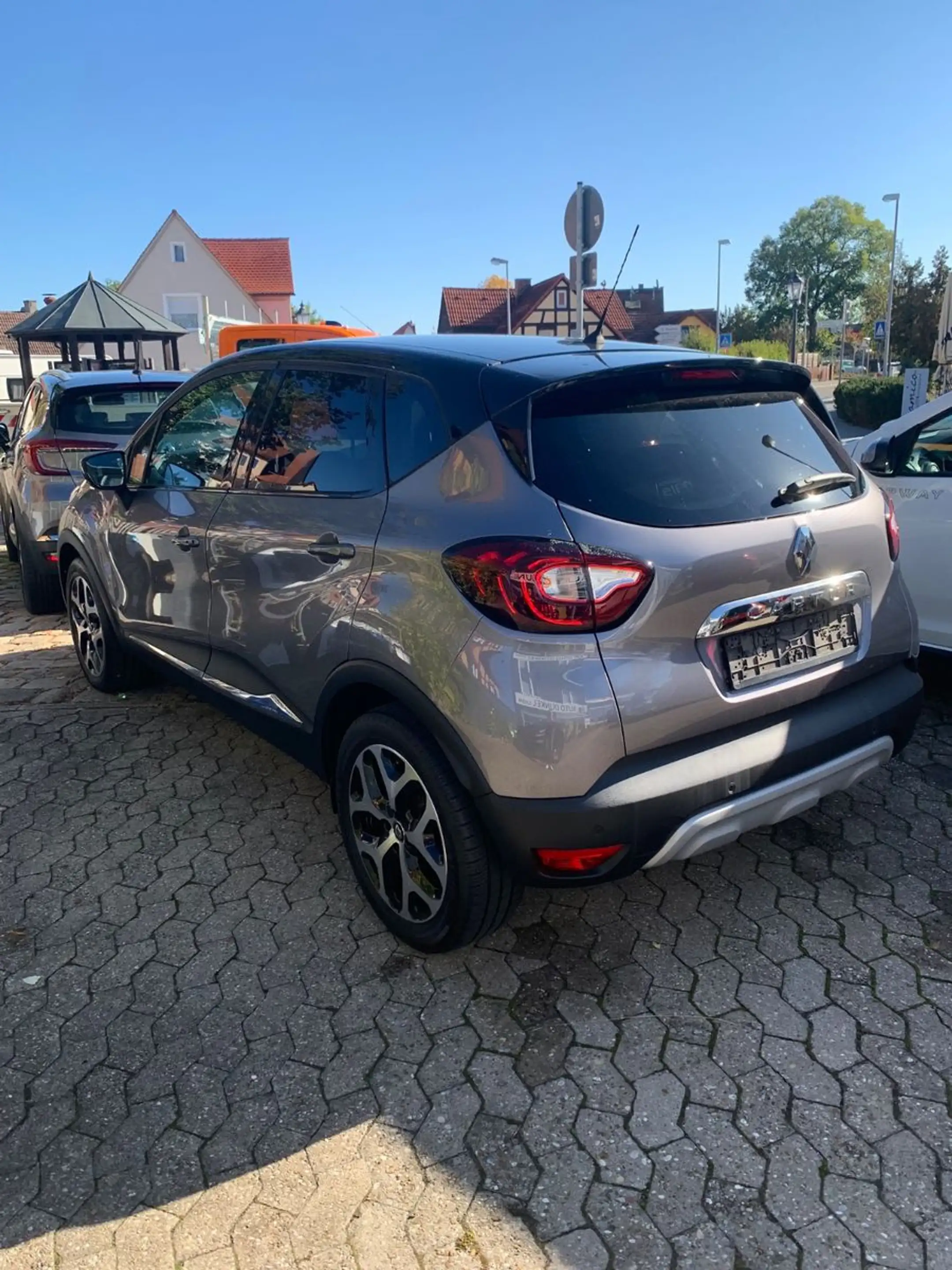Renault Captur Collection — photo 3