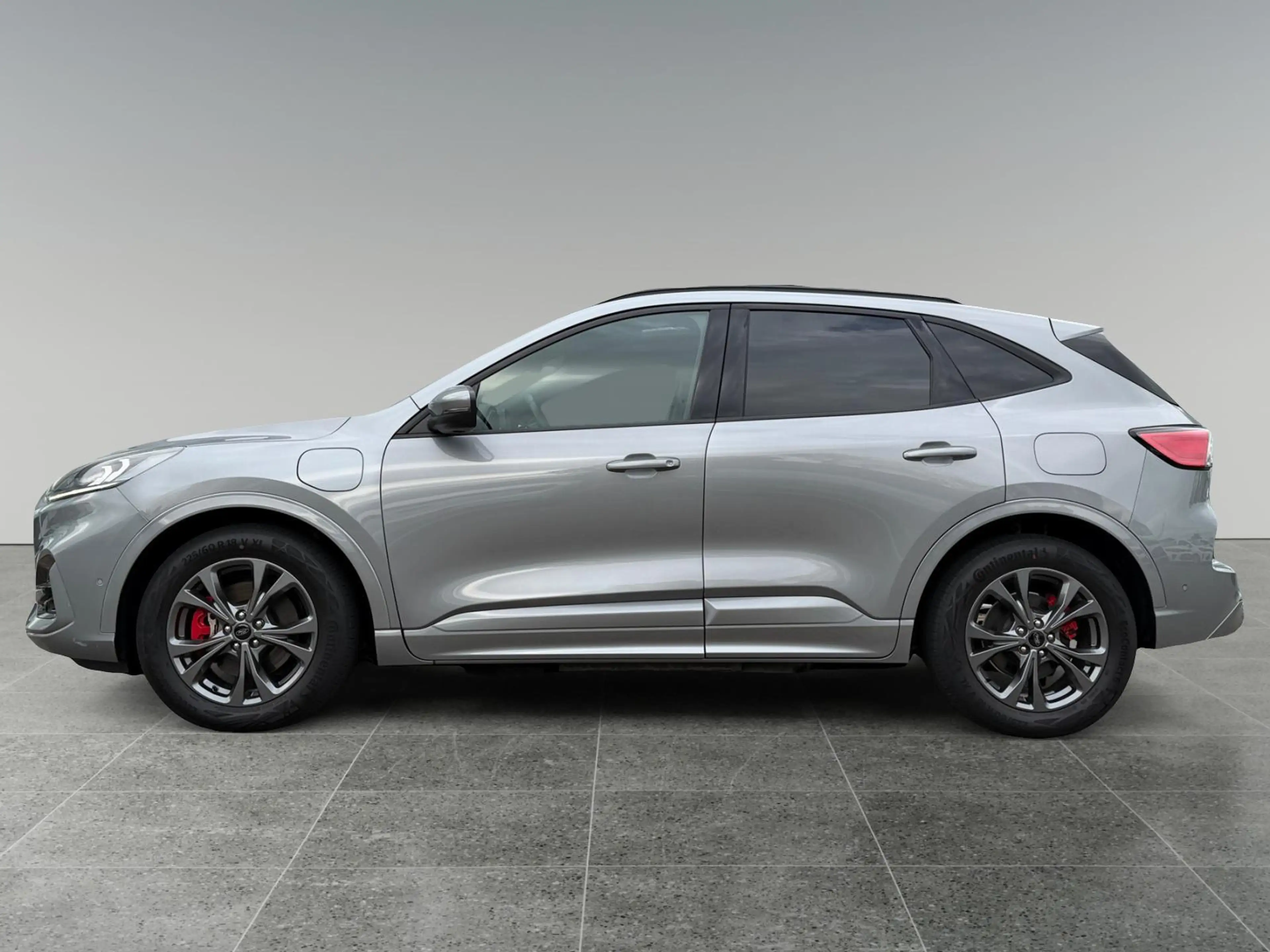 Ford Kuga ST-Line X 2.5 Plug-in Hybrid 225pk — photo 4