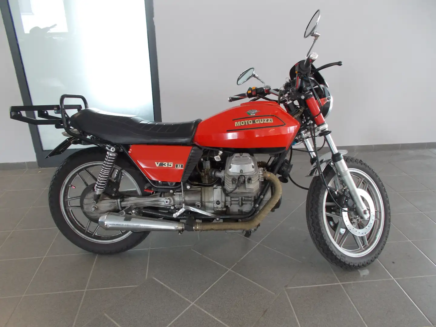 Moto Guzzi V 35 II Rood - 1