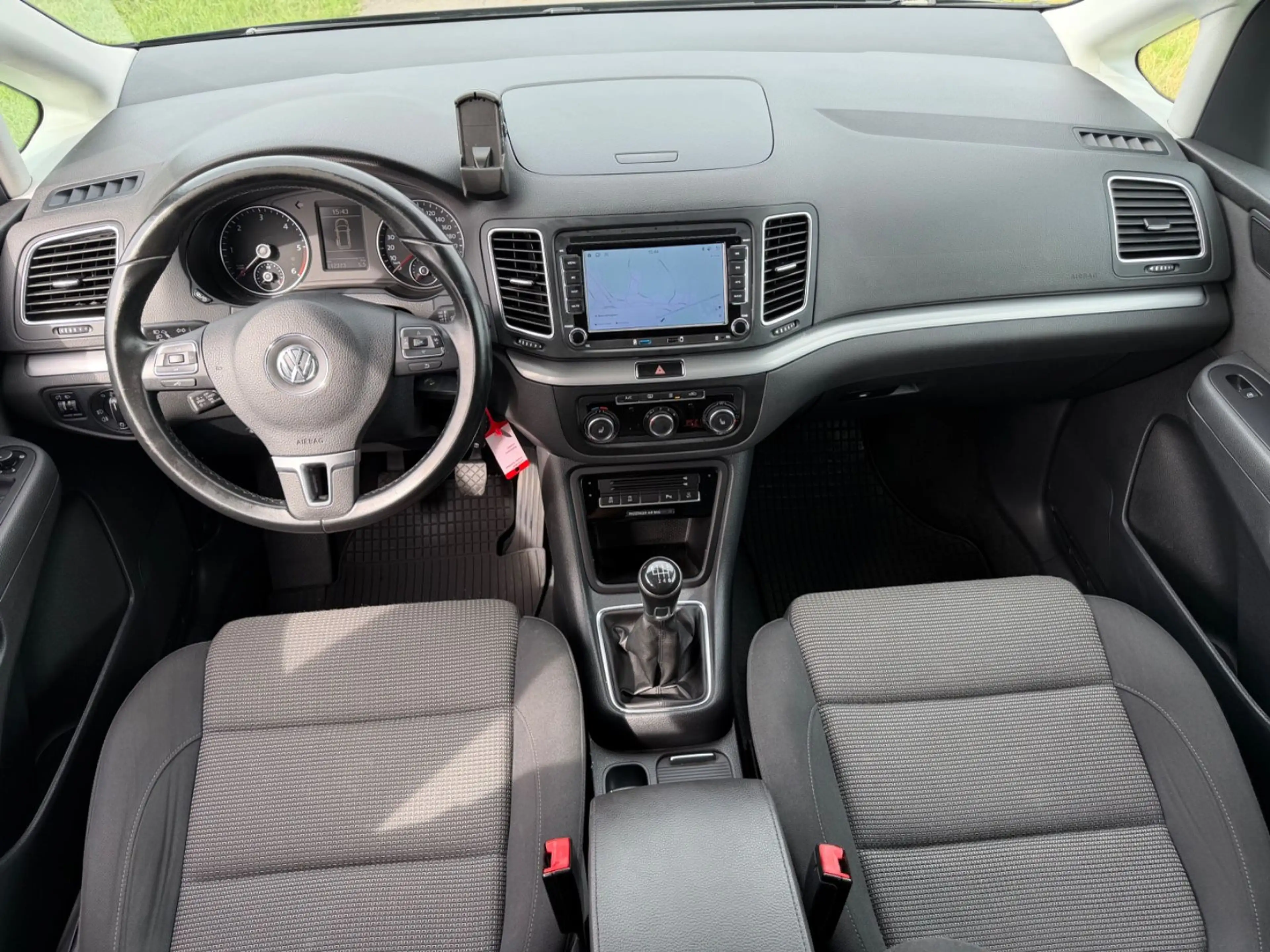 Volkswagen Sharan Comfortline BMT 2.0TDI 177ps — photo 15