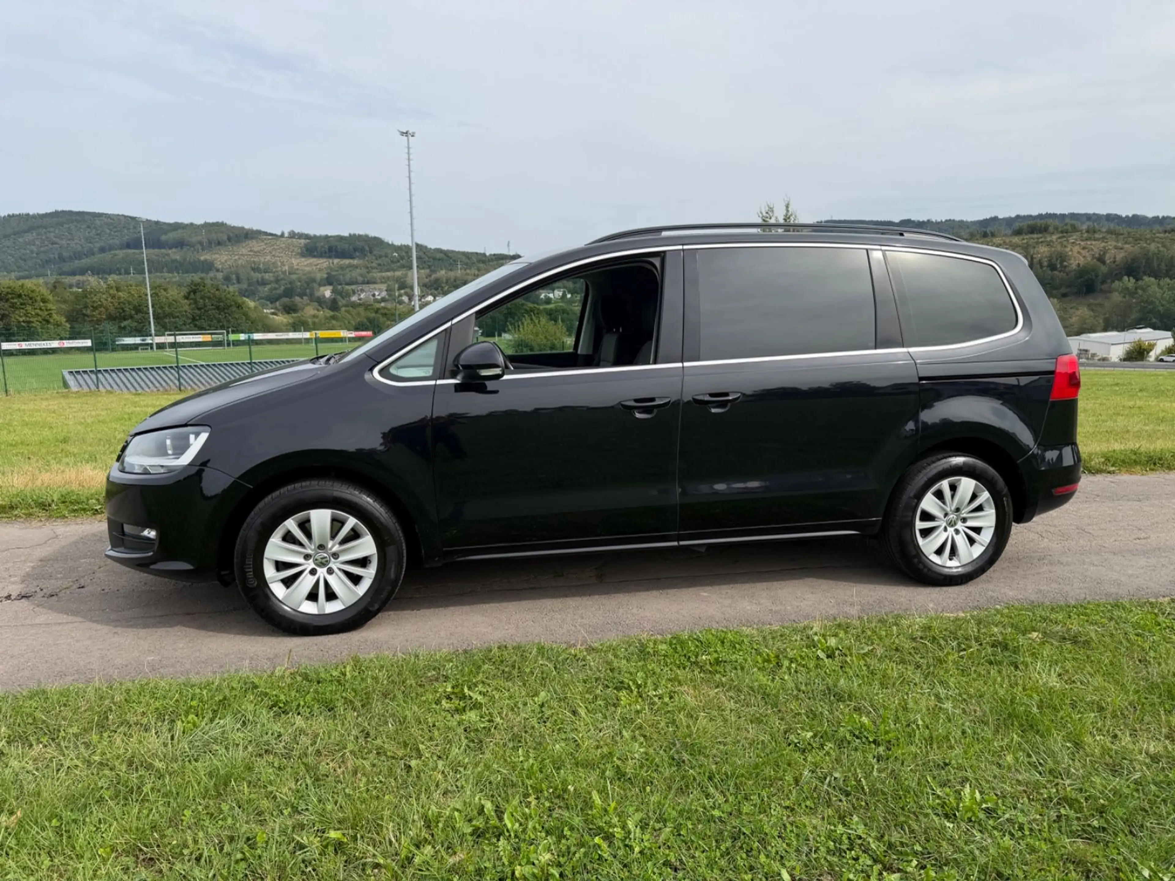 Volkswagen Sharan Comfortline BMT 2.0TDI 177ps — photo 3