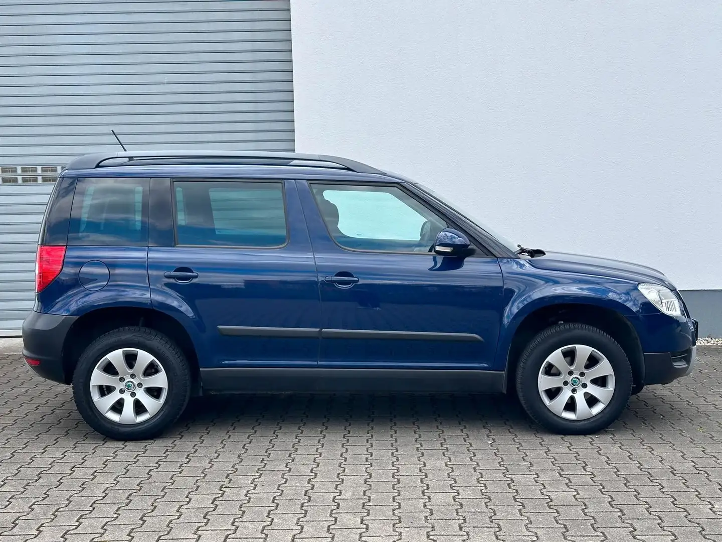 Skoda Yeti 1.4 TSI Active Plus Edition 6-Gang*SHZ*PDC Modrá - 2