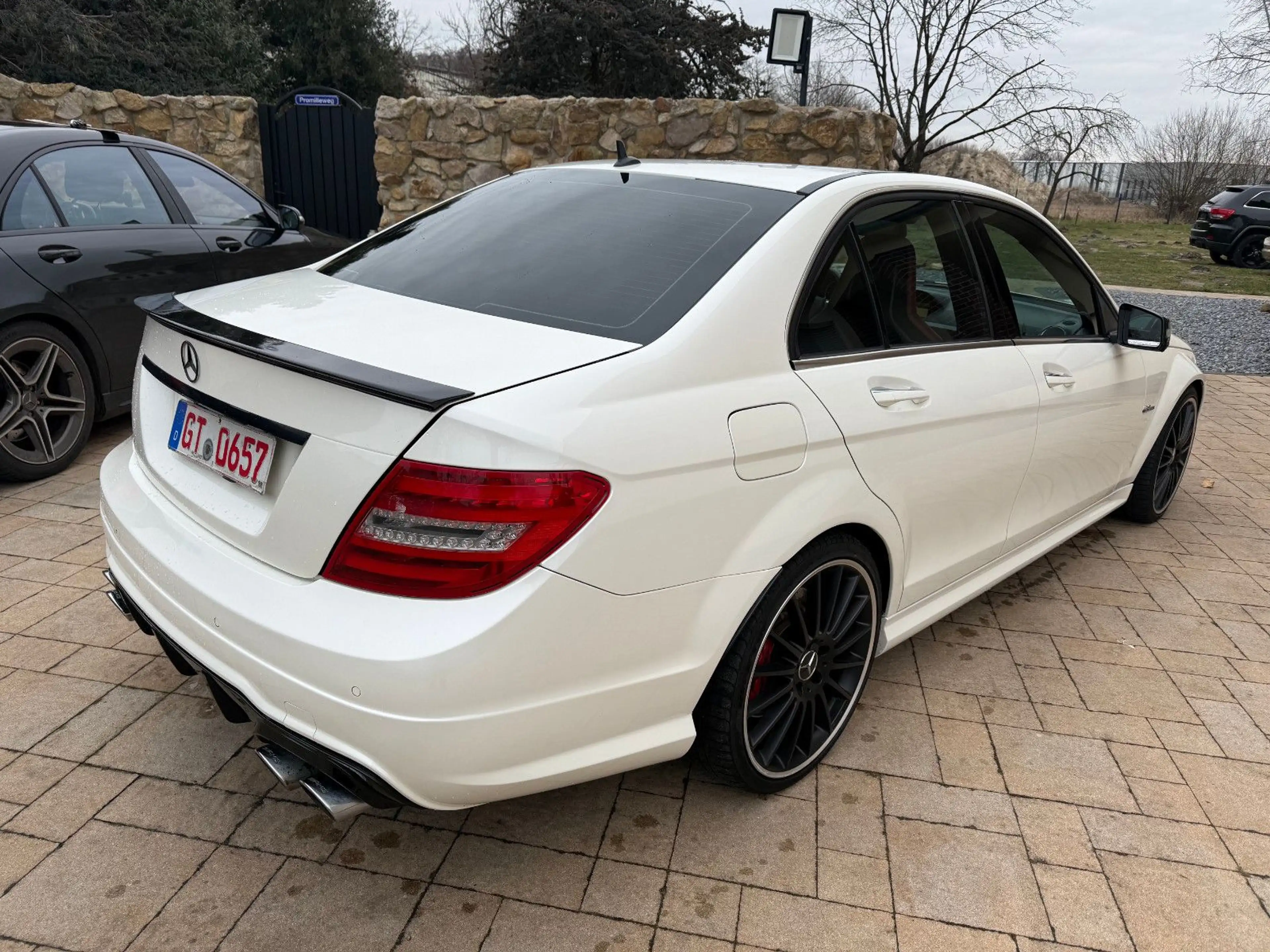 Mercedes-Benz C 63 AMG +Leder+Navi+SSD+H&K+Rückf.+Klappen+ — photo 5