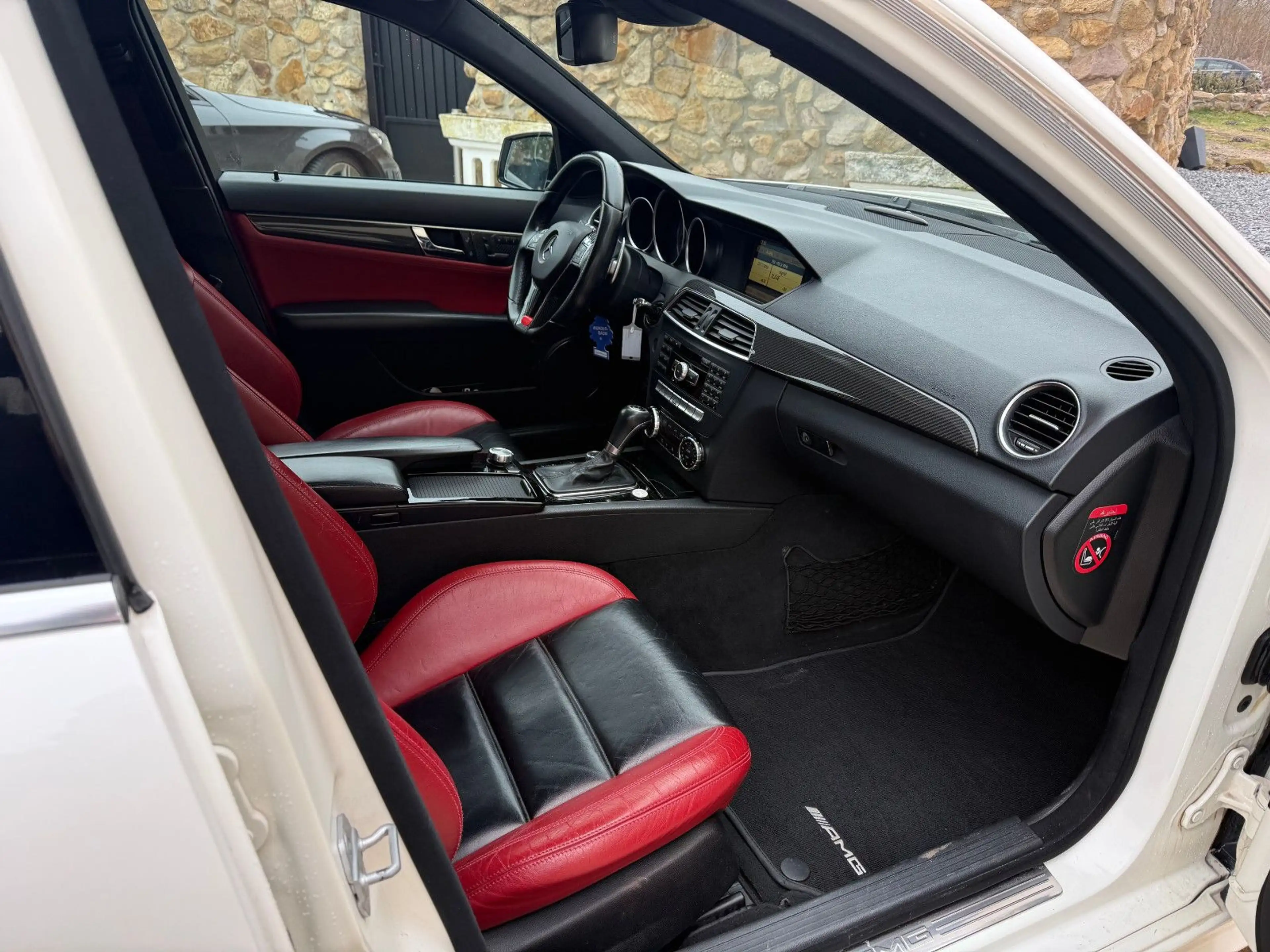 Mercedes-Benz C 63 AMG +Leder+Navi+SSD+H&K+Rückf.+Klappen+ — photo 15