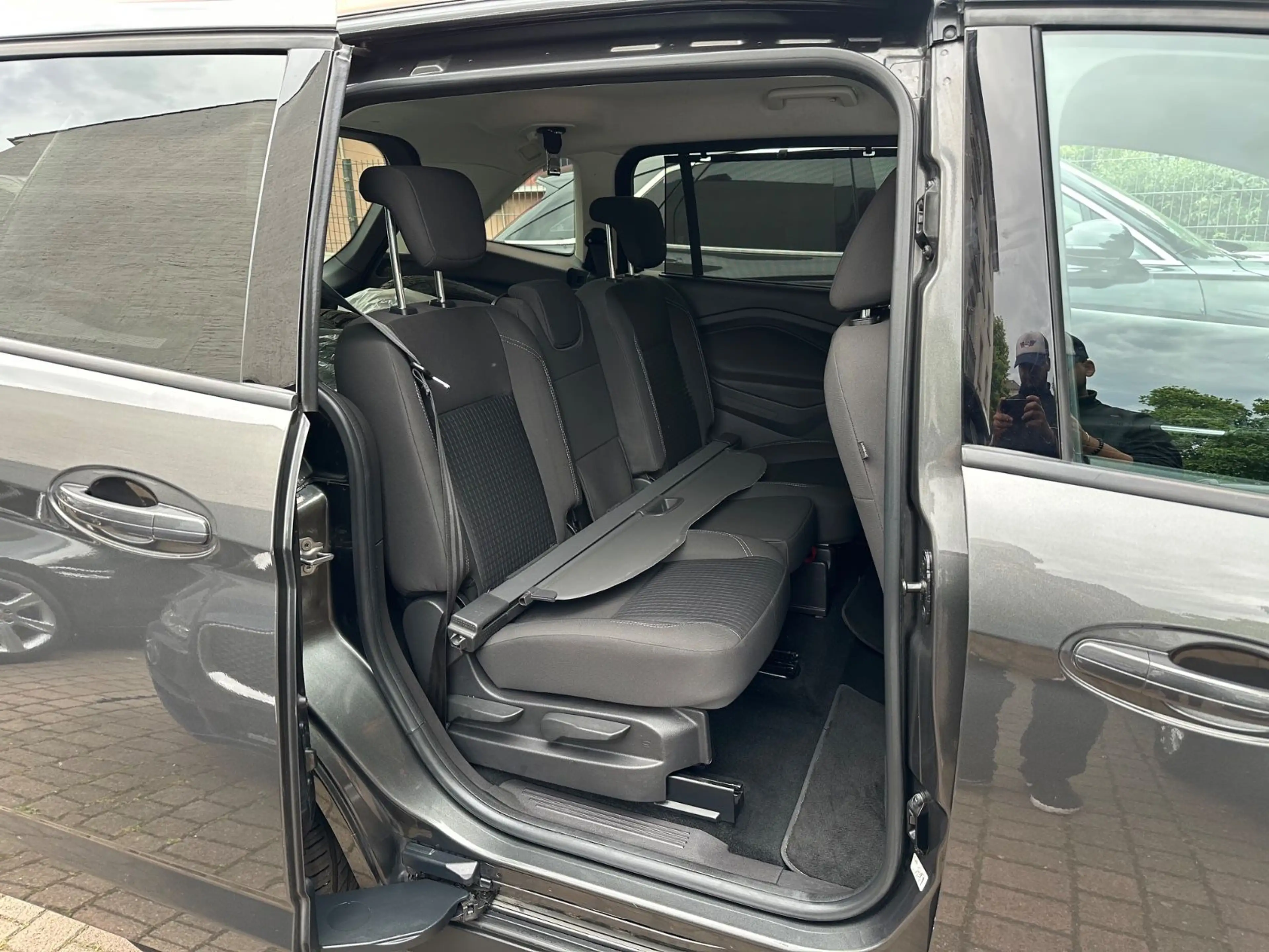 Ford Grand C-Max Grand C-MAX Cool & Connect 1.Hand ! Scheckheft — photo 10