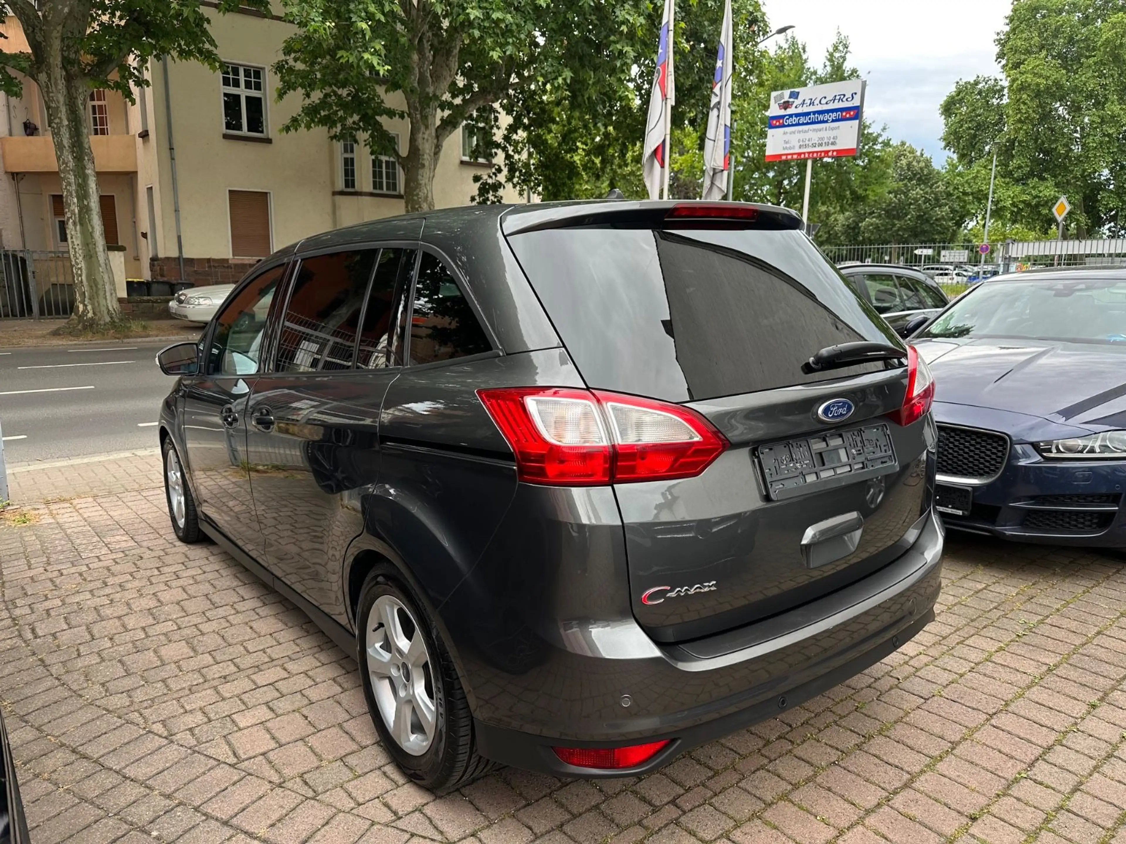 Ford Grand C-Max Grand C-MAX Cool & Connect 1.Hand ! Scheckheft — photo 7