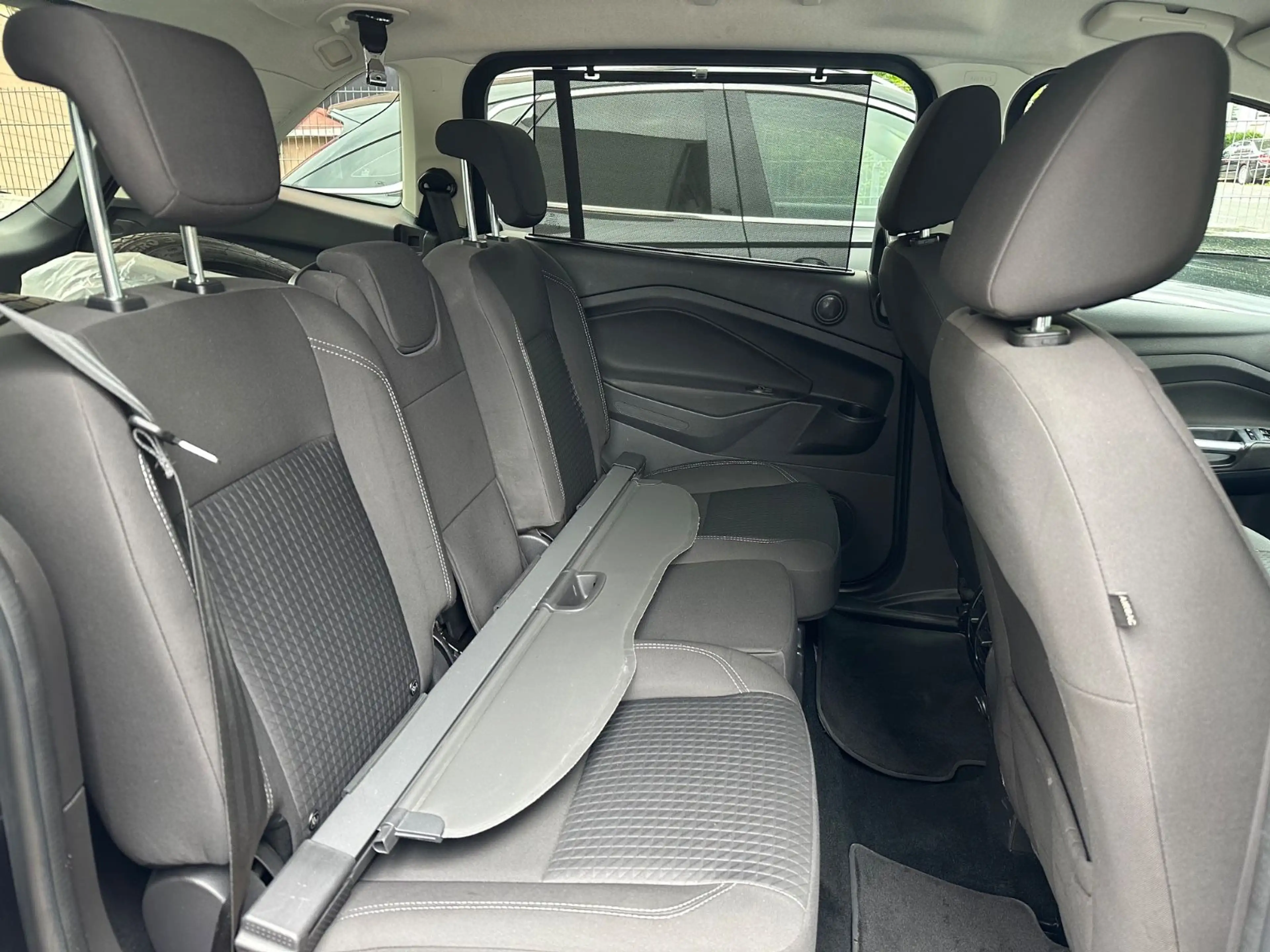 Ford Grand C-Max Grand C-MAX Cool & Connect 1.Hand ! Scheckheft — photo 11