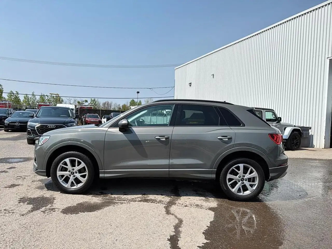 Audi Q3 photo Audi Q3