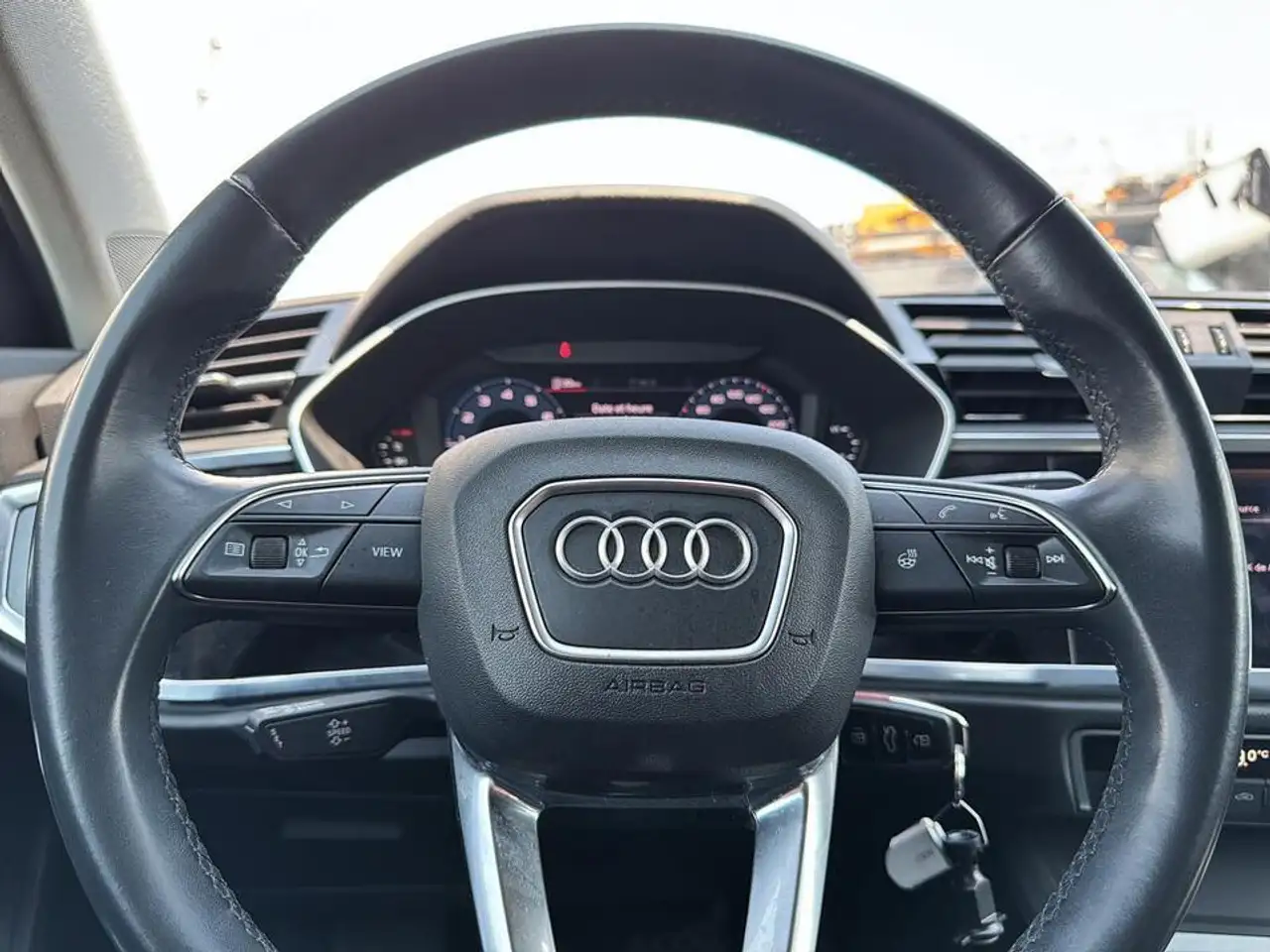 Audi Q3 photo Audi Q3