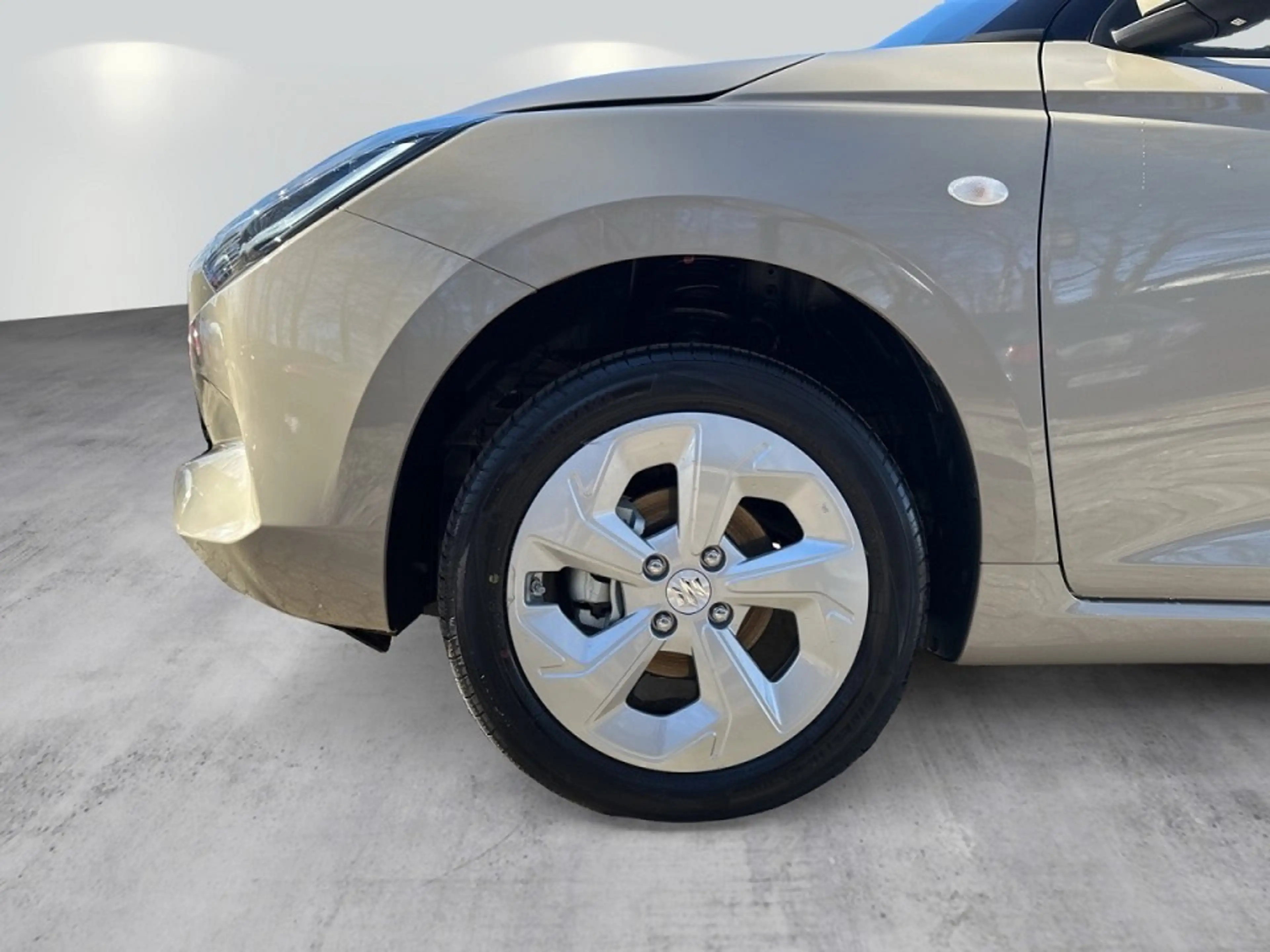 Suzuki Swift 1,2 HYBRID MT COMFORT — photo 11