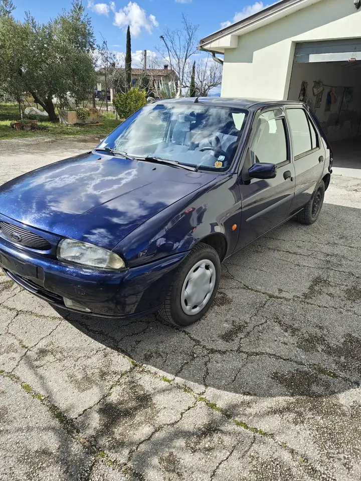 Ford Fiesta 5p 1.2 Techno, foto 1
