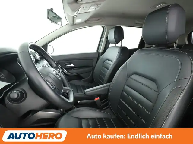 Dacia Duster view 10