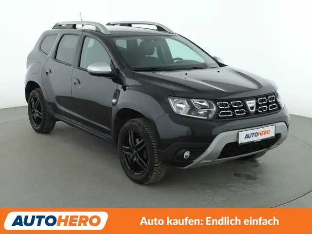Dacia Duster view 8