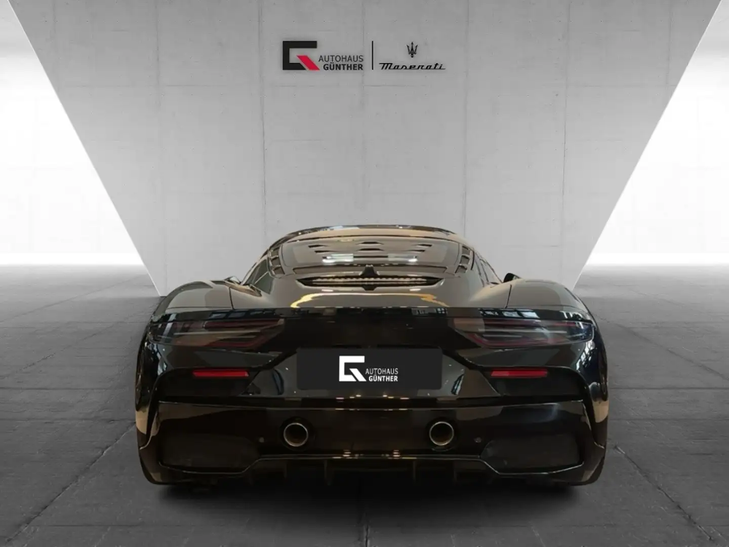 Maserati Sonstige 630PS - ALL BLACK- Butterfly Doors - Carbon Schwarz - 2