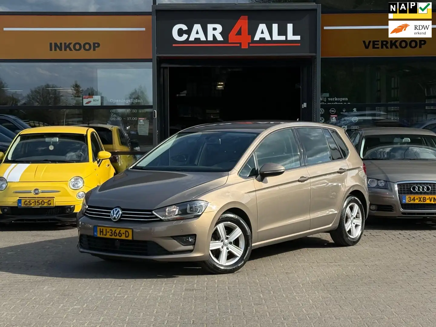 Volkswagen Golf Sportsvan 1.4 TSI Highline ACC/STLVRM/PDC/APK 07-01-2026 Geel - 1
