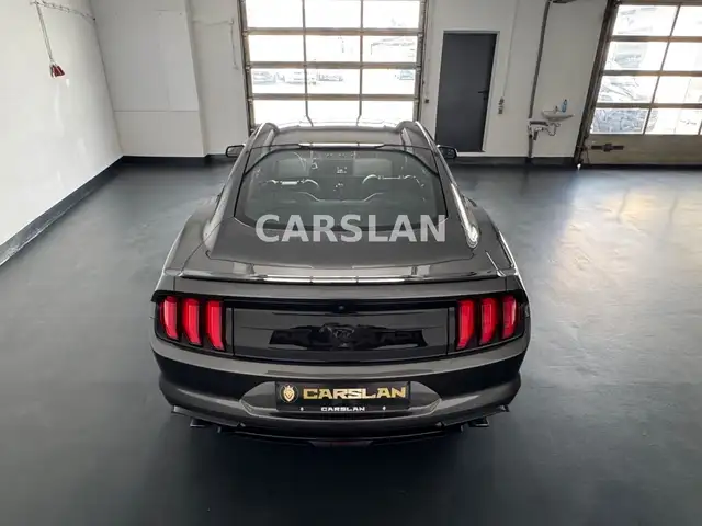 Ford Mustang view 14