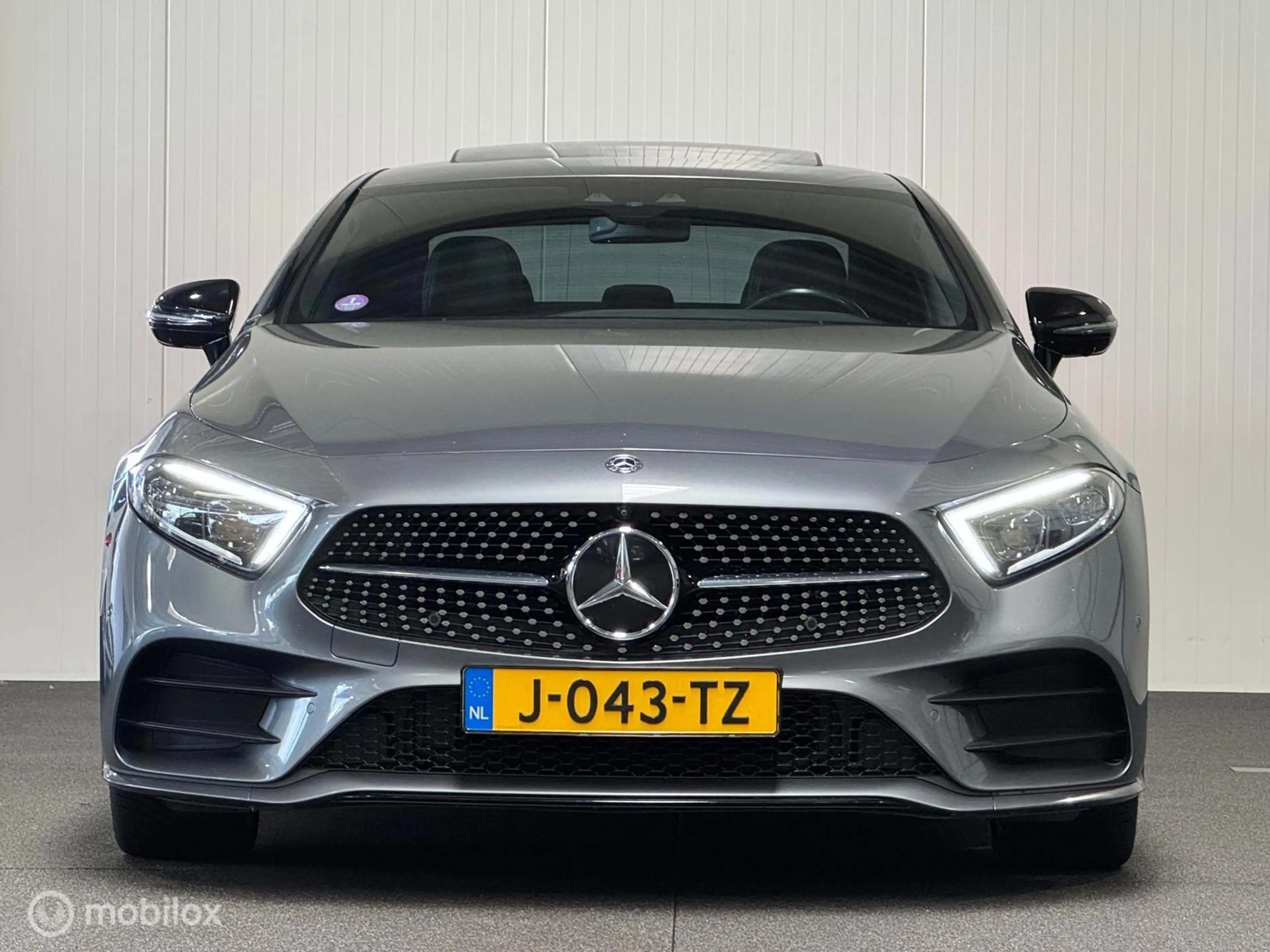 Mercedes-Benz CLS 450 4MATIC Premium AMG-line [ Burm. widescreen histori — photo 3