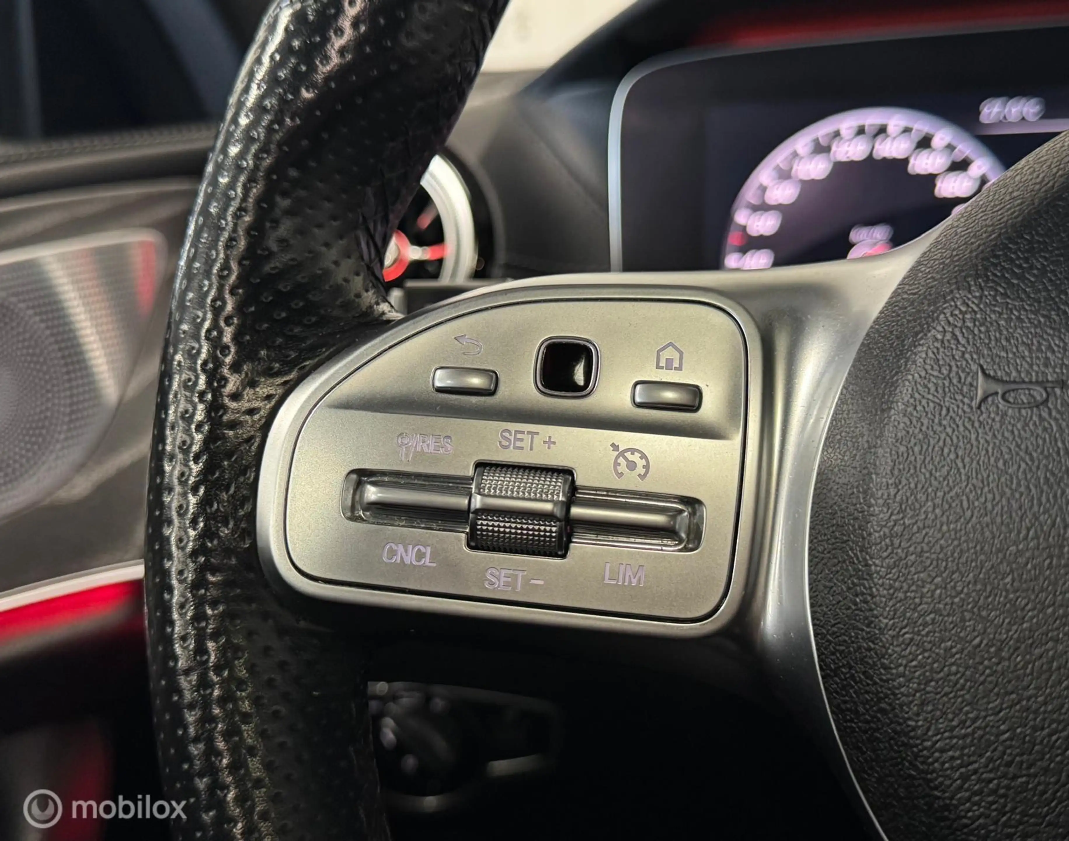 Mercedes-Benz CLS 450 4MATIC Premium AMG-line [ Burm. widescreen histori — photo 28