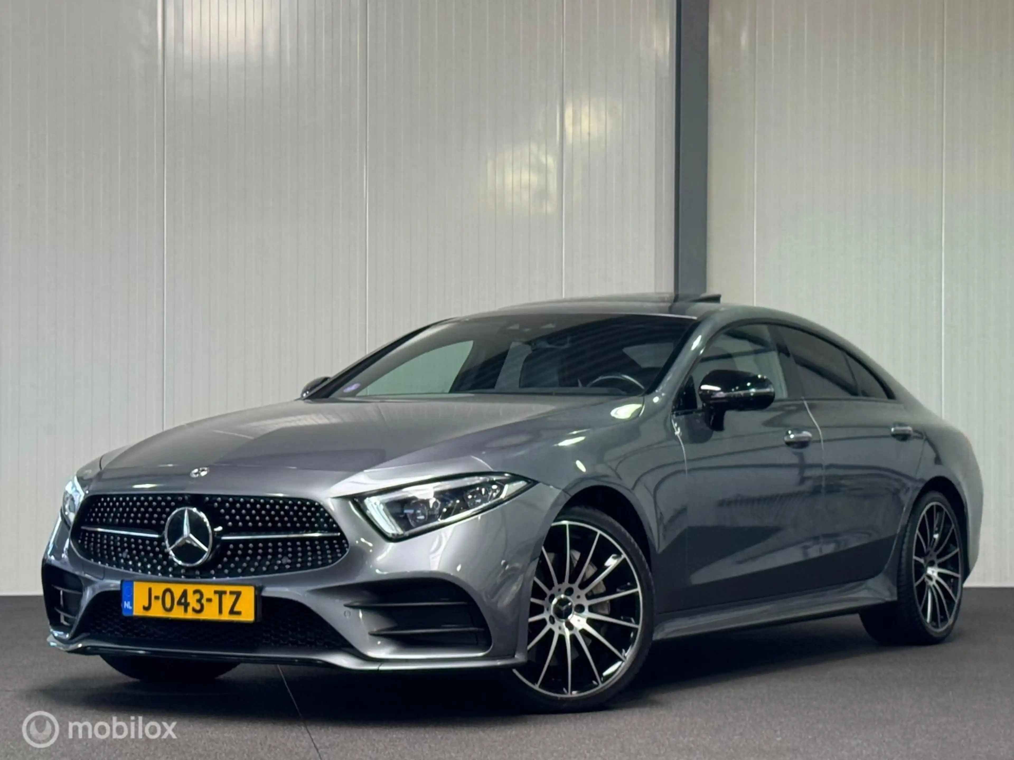 Mercedes-Benz CLS 450 4MATIC Premium AMG-line [ Burm. widescreen histori