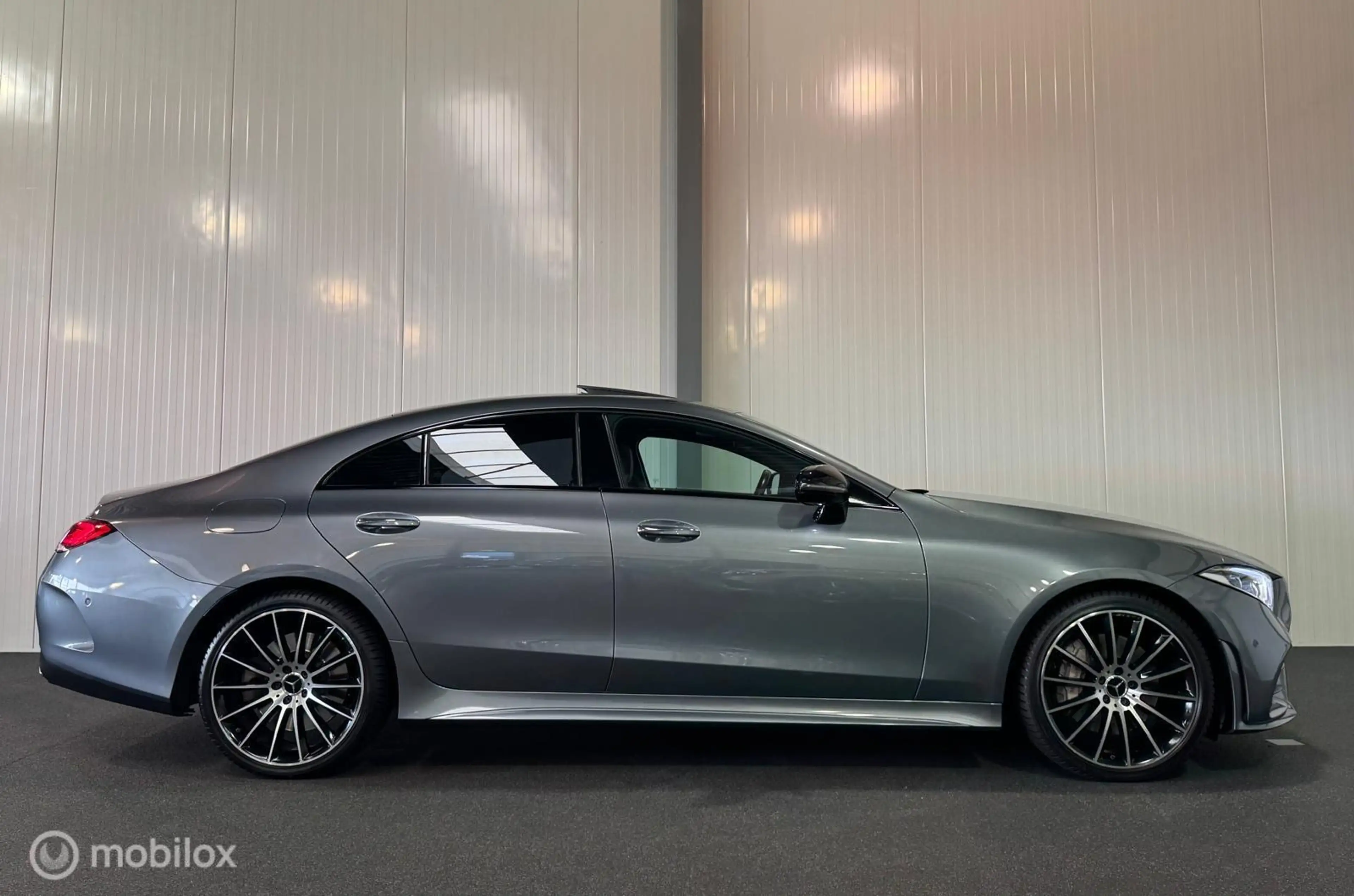 Mercedes-Benz CLS 450 4MATIC Premium AMG-line [ Burm. widescreen histori — photo 4