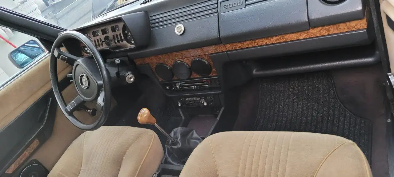 Alfa Romeo Alfetta 2.0 L, foto 5