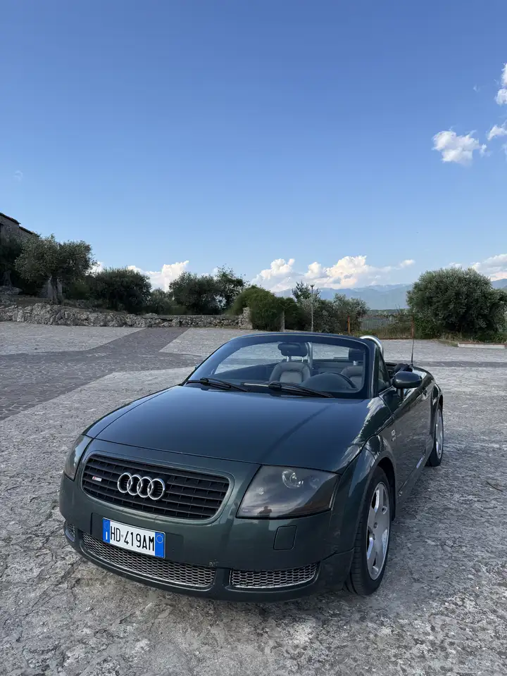 Audi TT Roadster 1.8t, foto 1