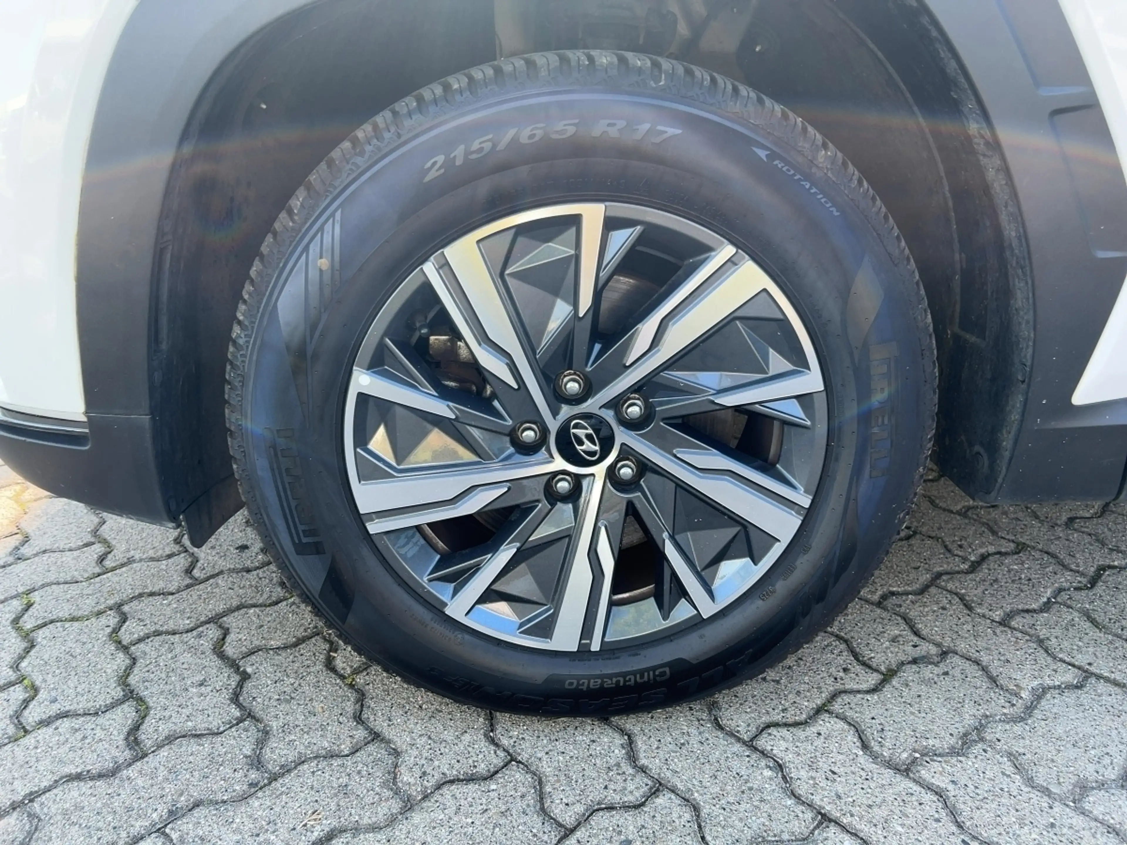 Hyundai TUCSON 1.6 Select Hybrid *GJR,AHK,PDC,SHZ* — photo 7