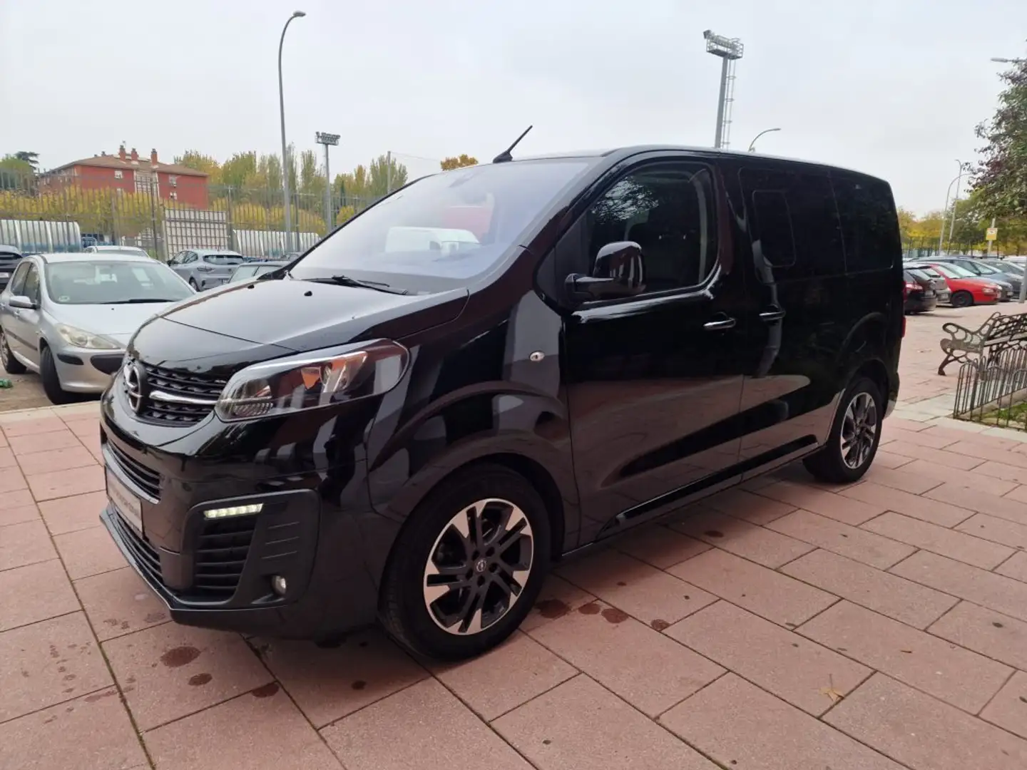 Opel Zafira Life 2.0D S Innovation AT8 180 - 1