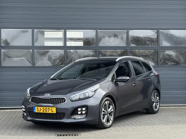 Kia Ceed SW / cee'd SW SPORTSWAGON 1.0 T-GDI GT-LINE EDITION I TREKHAAK I