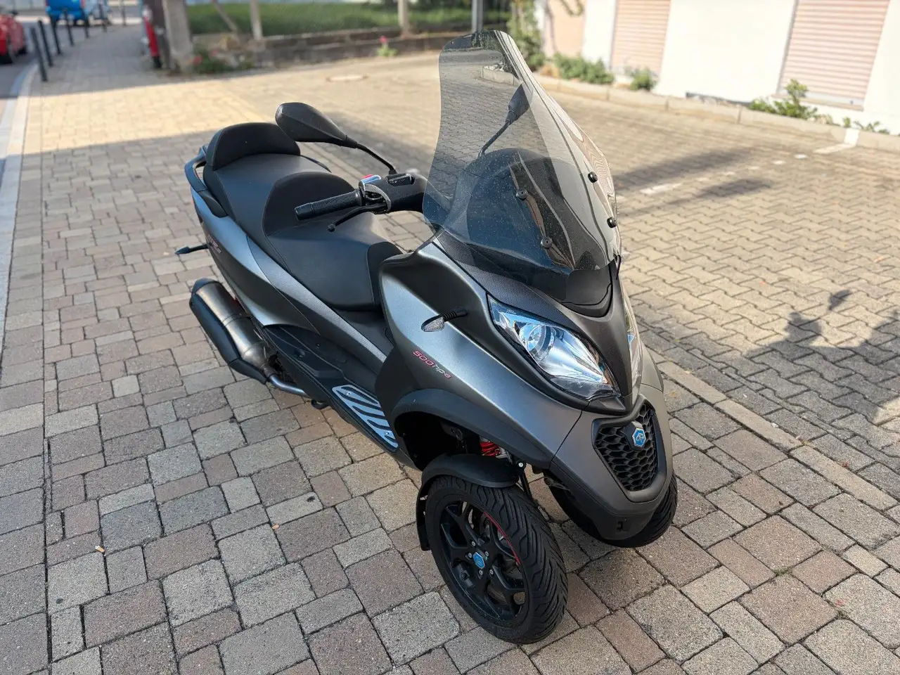 Piaggio MP3 500