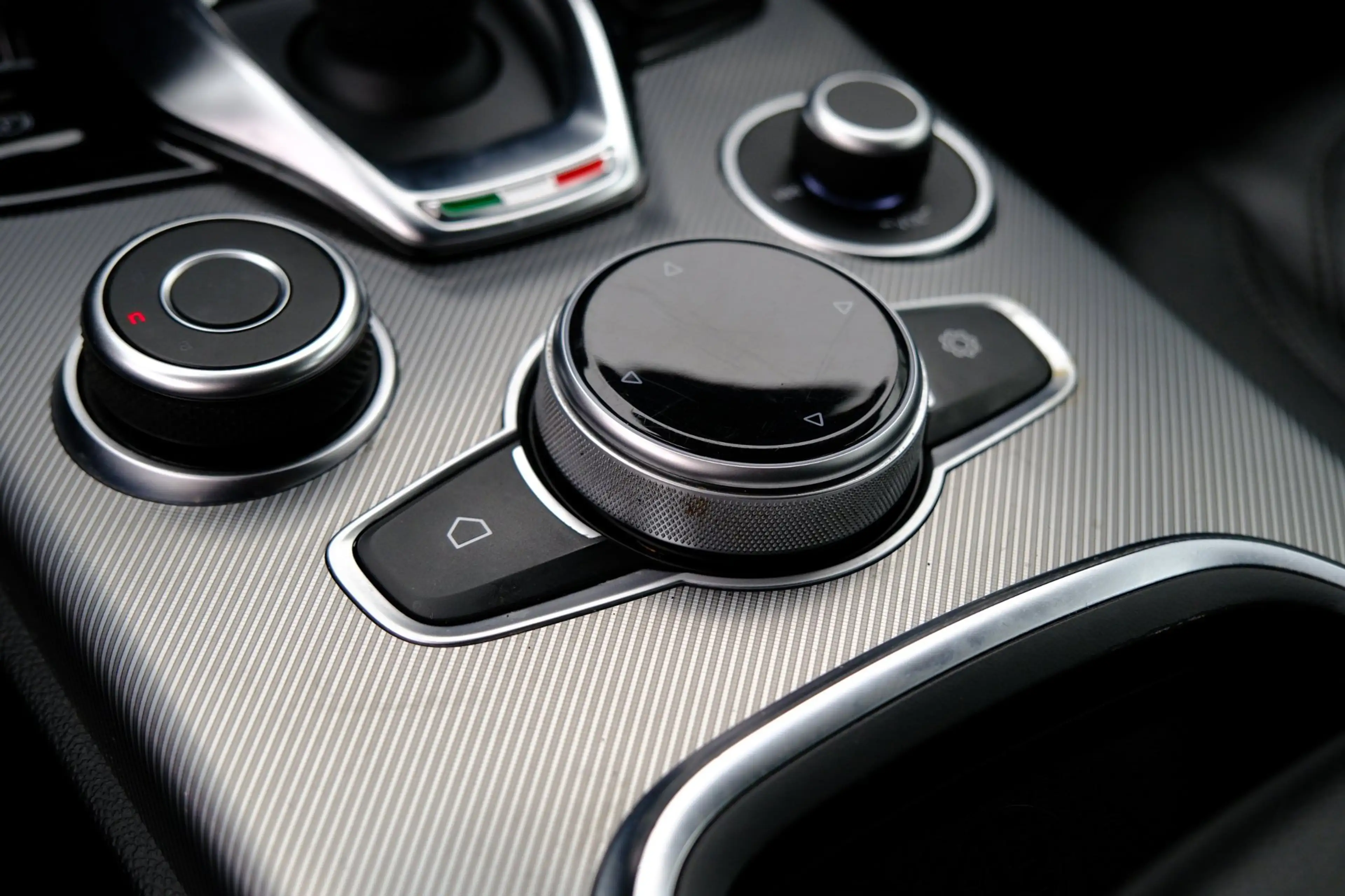 Alfa Romeo Stelvio 2.2d B-Tech Aut. Half leder|Navi|Clima|Carplay|DAB — photo 24