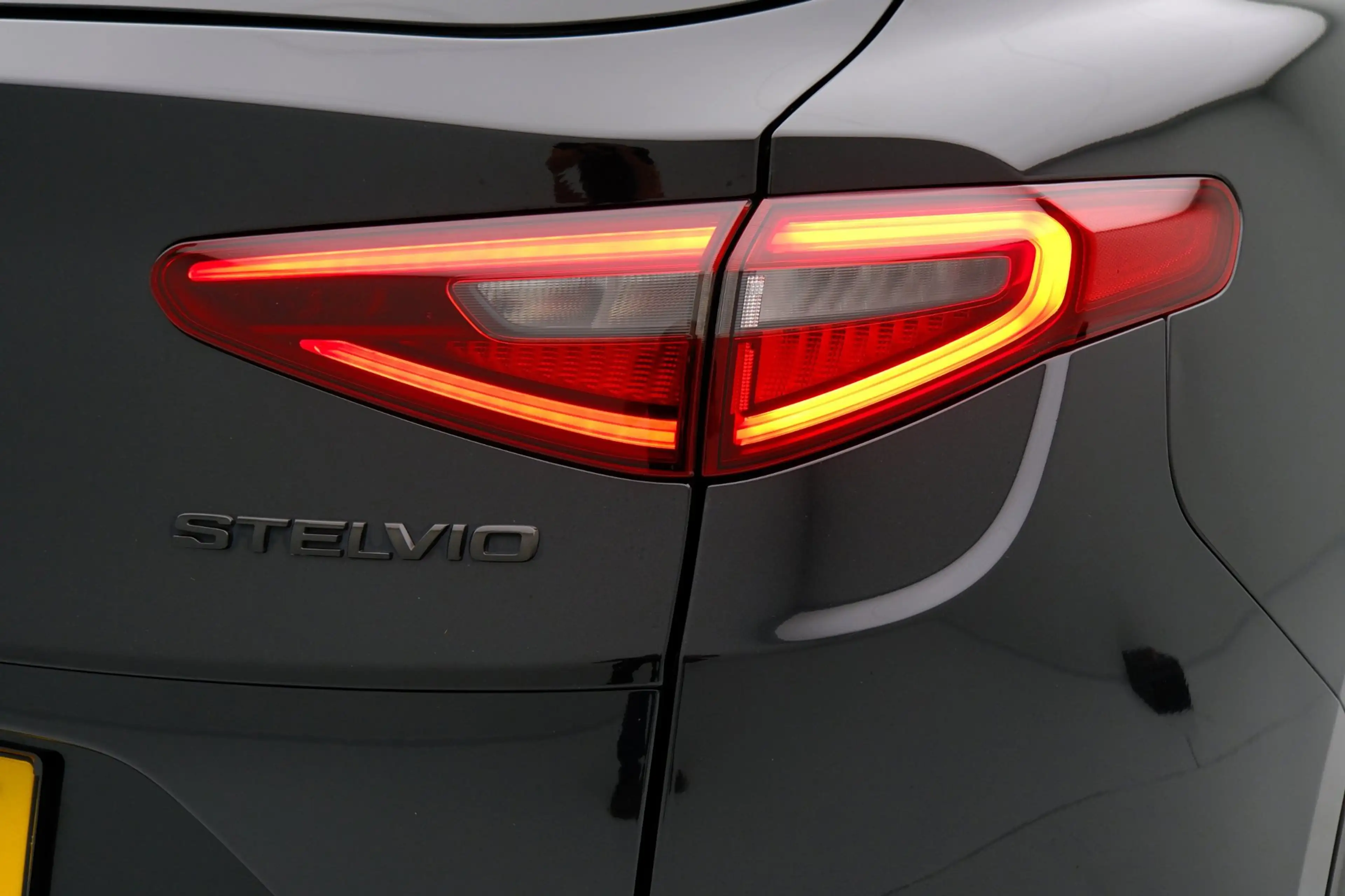 Alfa Romeo Stelvio 2.2d B-Tech Aut. Half leder|Navi|Clima|Carplay|DAB — photo 31