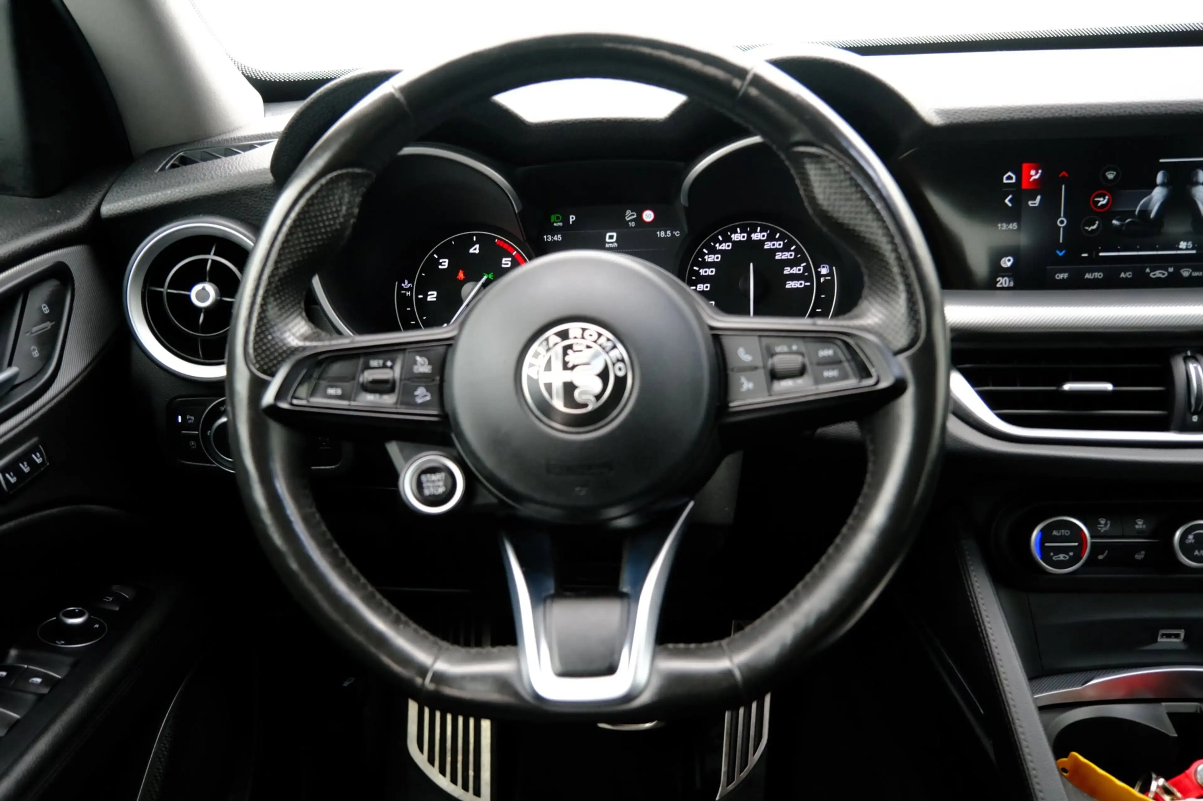 Alfa Romeo Stelvio 2.2d B-Tech Aut. Half leder|Navi|Clima|Carplay|DAB — photo 9